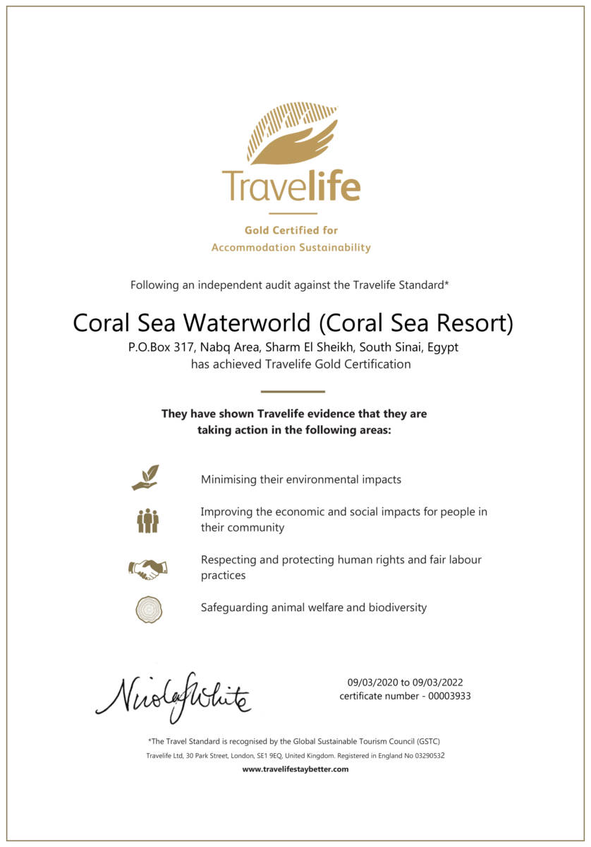 Coral Sea Water World Resort 